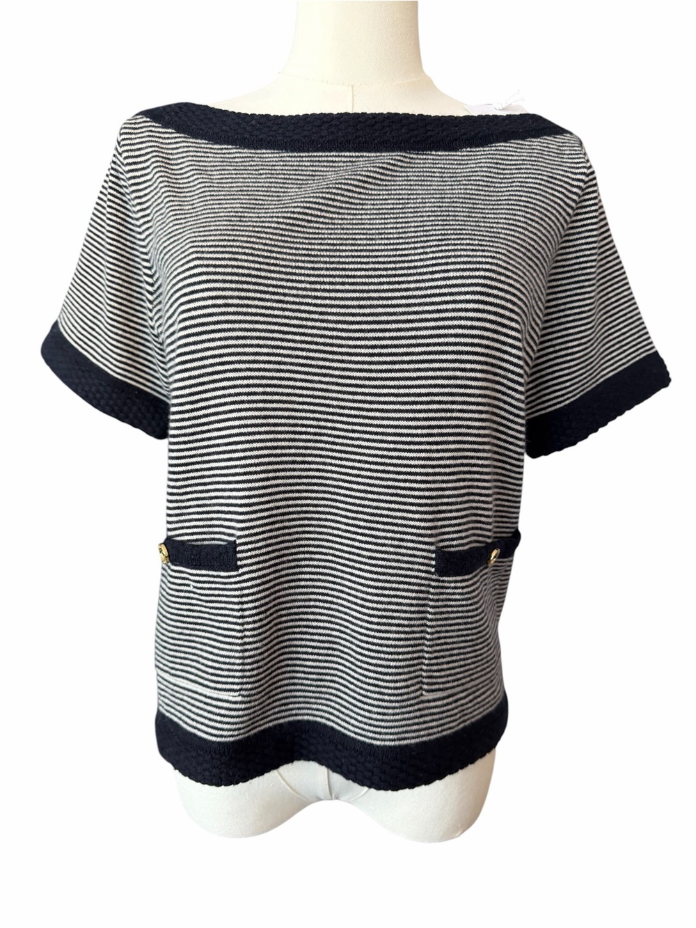 A1-26 FRAME The Cashmere Boat Neck Top in Navy Size M